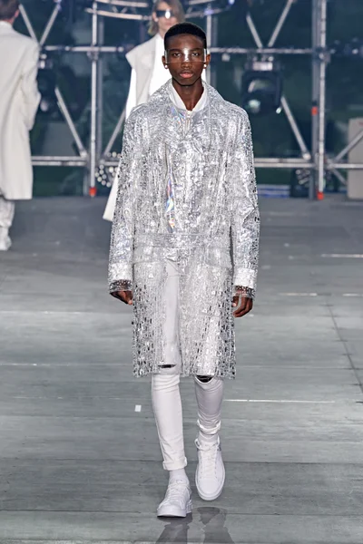Look 5